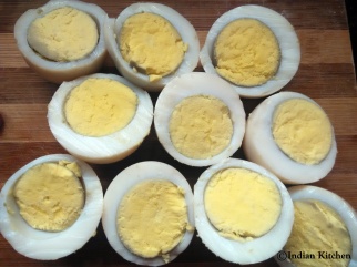 4-cut-eggs